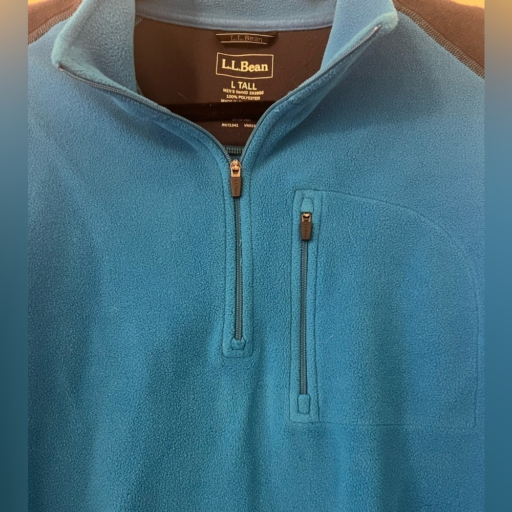 L.L. Bean Men's Blue and Black Pullover size L (N104) - Picture 3 of 8